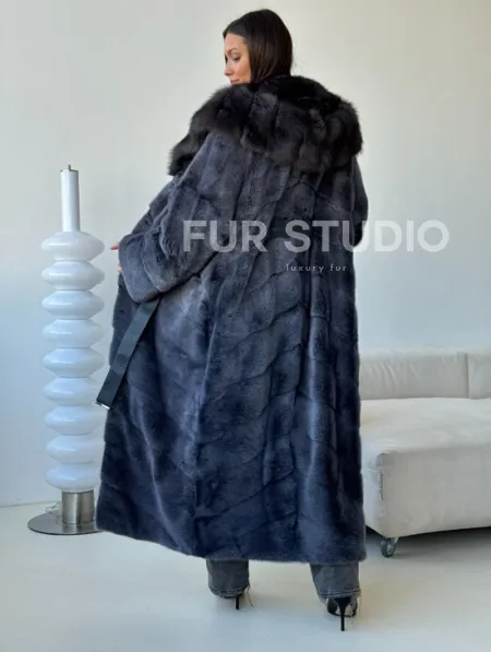 Длинная норковая шуба с куницей капюшон - фото 6