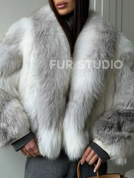 Полушубок из белой лисы, рукава - косички - фото 1