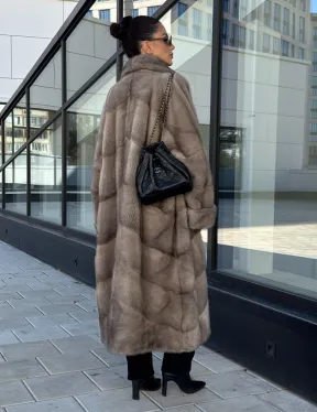 Шуба из меха норки в стиле «Oversize» - цвет сильвер - фото 6