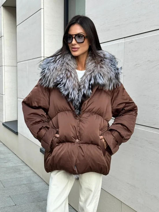 Женский зимний пуховик с мехом чернобурки - фото 5