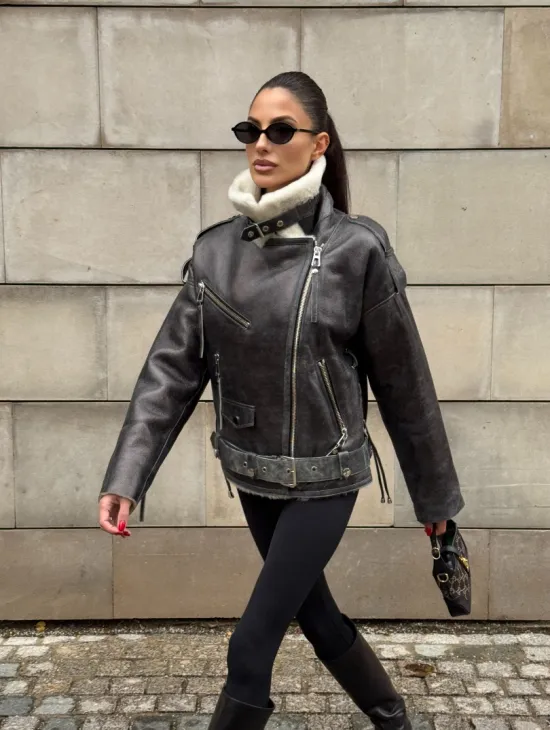 Коротка женская дубленка Vintage Grey из белой овчины мериноса, боковой шнуровкой и накладной пояс - фото 13