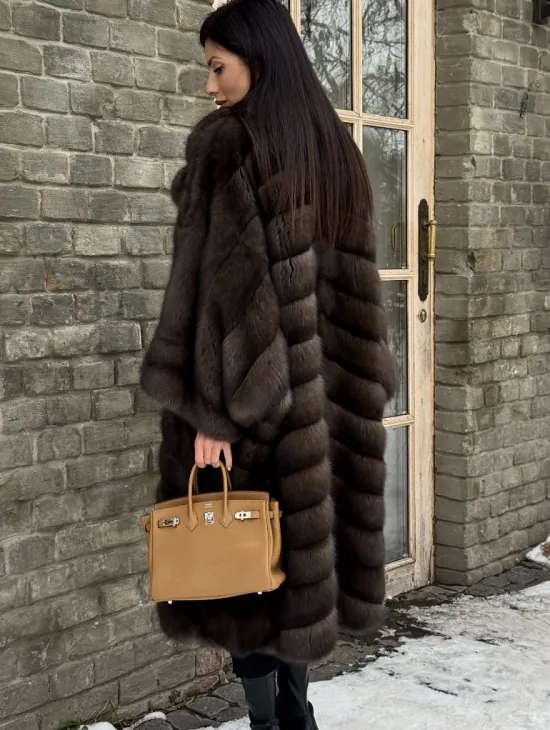 Роскошное манто из меха баргузинского соболя -  летучая мышь - фото 4