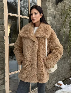 Шуба - дубленка из овчины в бежевом цвете - фото 10