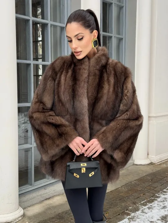 Полушубок из баргузинского соболя с V-образным воротником седина 2/3 - фото 5