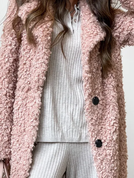 Шуба из экомеха в цвете пудра - фото 4