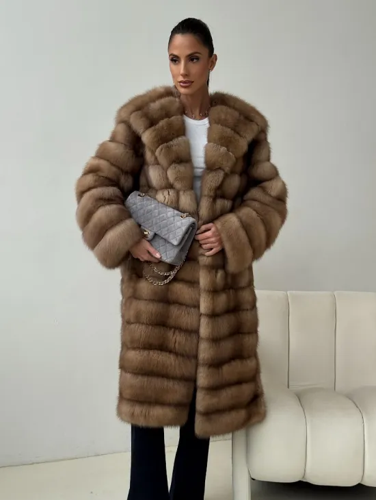 Шуба из куницы с капюшоном кобра - фото 4