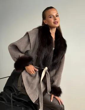 Пальто с мехом фишера - фото 12