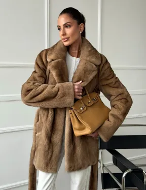 Полушубок норковый пастель с меховым поясом - фото 0