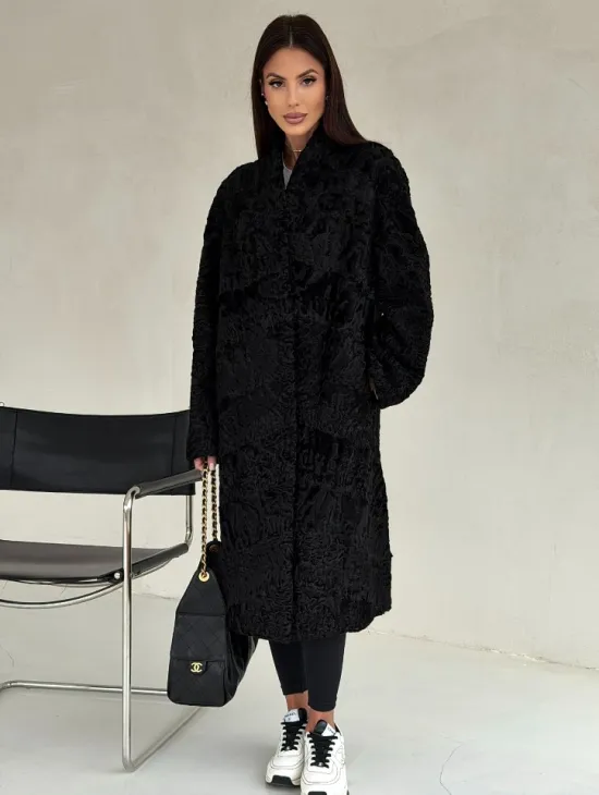 Черная шуба из каракуля - фото 0
