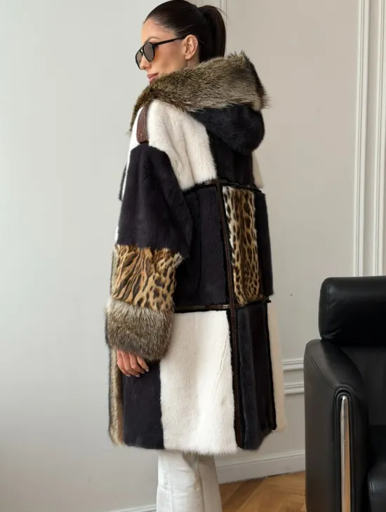 Комбинированная норковая шуба с капюшоном - фото 7