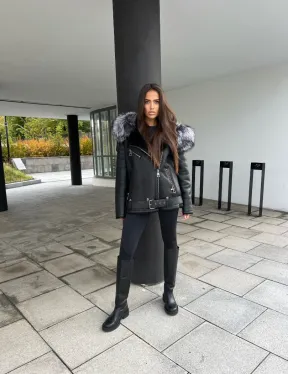 Дубленка - косуха с капюшоном из меха чернобурой лисы - фото 11