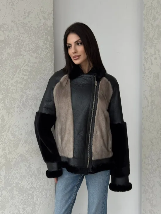 Черная дубленка из овчины с рукавами из меха норки - фото 10