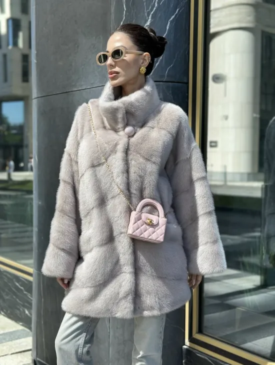 Норковая шуба в цвете нюд - фото 4